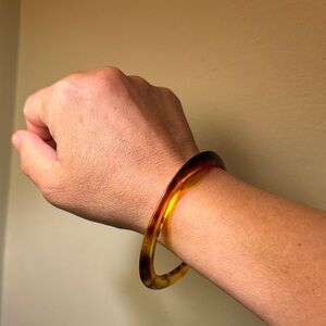 Vintage Tortoiseshell Resin Bangle Bracelet - Amber Brown